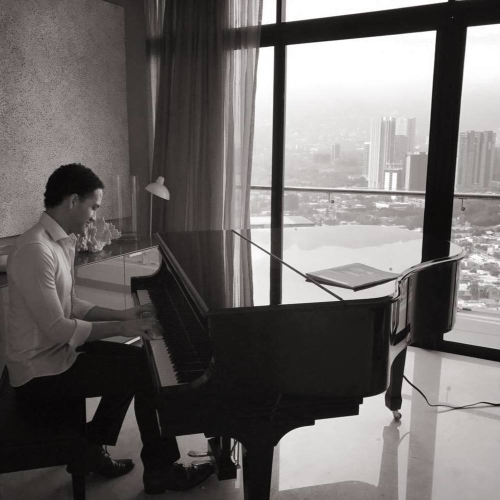 Meet your Posher, Philip